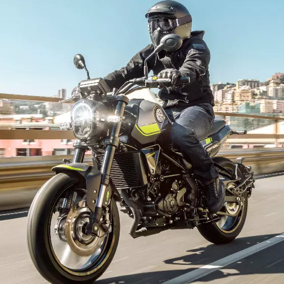 La Leoncino 250 enamora con su mezcla entre la herencia y la innovación que caracterizan la marca Benelli.