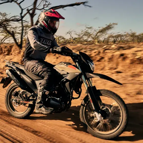 Tablero totalmente digital, el cual ofrece una información precisa y clara del funcionamiento de la motocicleta.