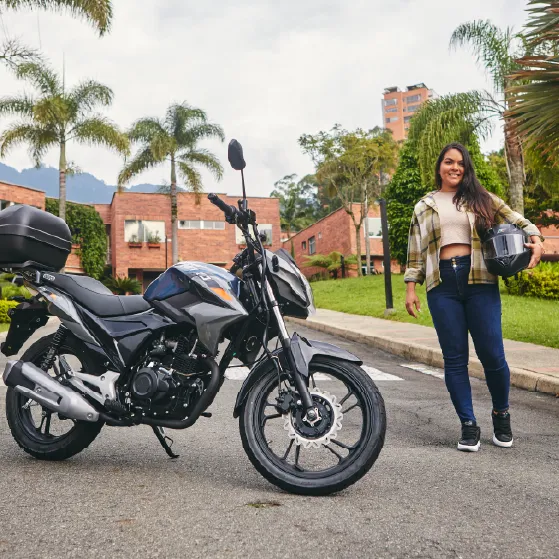 Nuevo mofle renovado, además de darle un toque deportivo, su diseño optimizado reduce el ruido y mejora el rendimiento del motor.