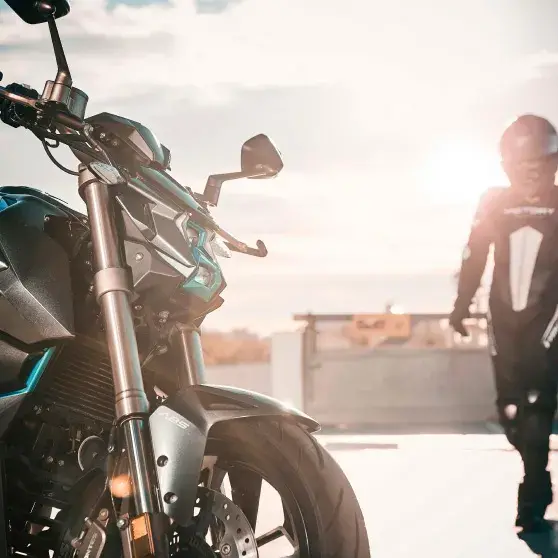 Dispone de un moderno motor con fabricación propia, con demasiada tecnología y potencia. 